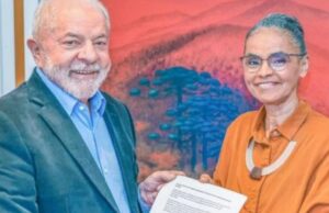 Marina: quem hoje diz que Lula fecha igrejas ia ao gabinete dele orar