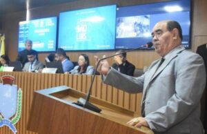 Vereador Astro de Ogum critica atuação do promotor Cláudio Guimarães e denuncia “indústria de multas” em São Luís